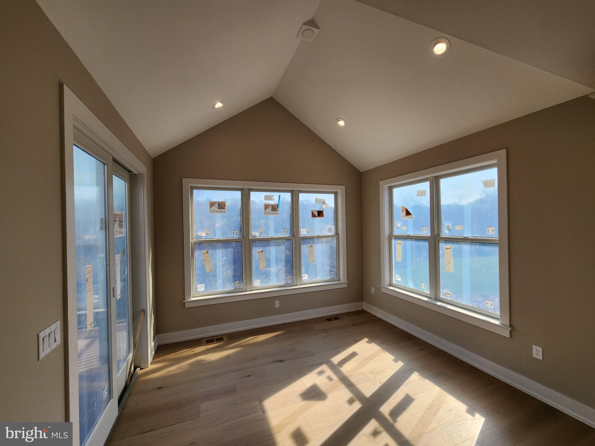 OAK HILL - Residential