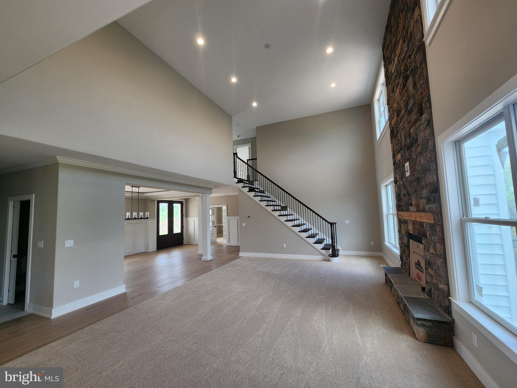 406 WILLOW OAK DRIVE