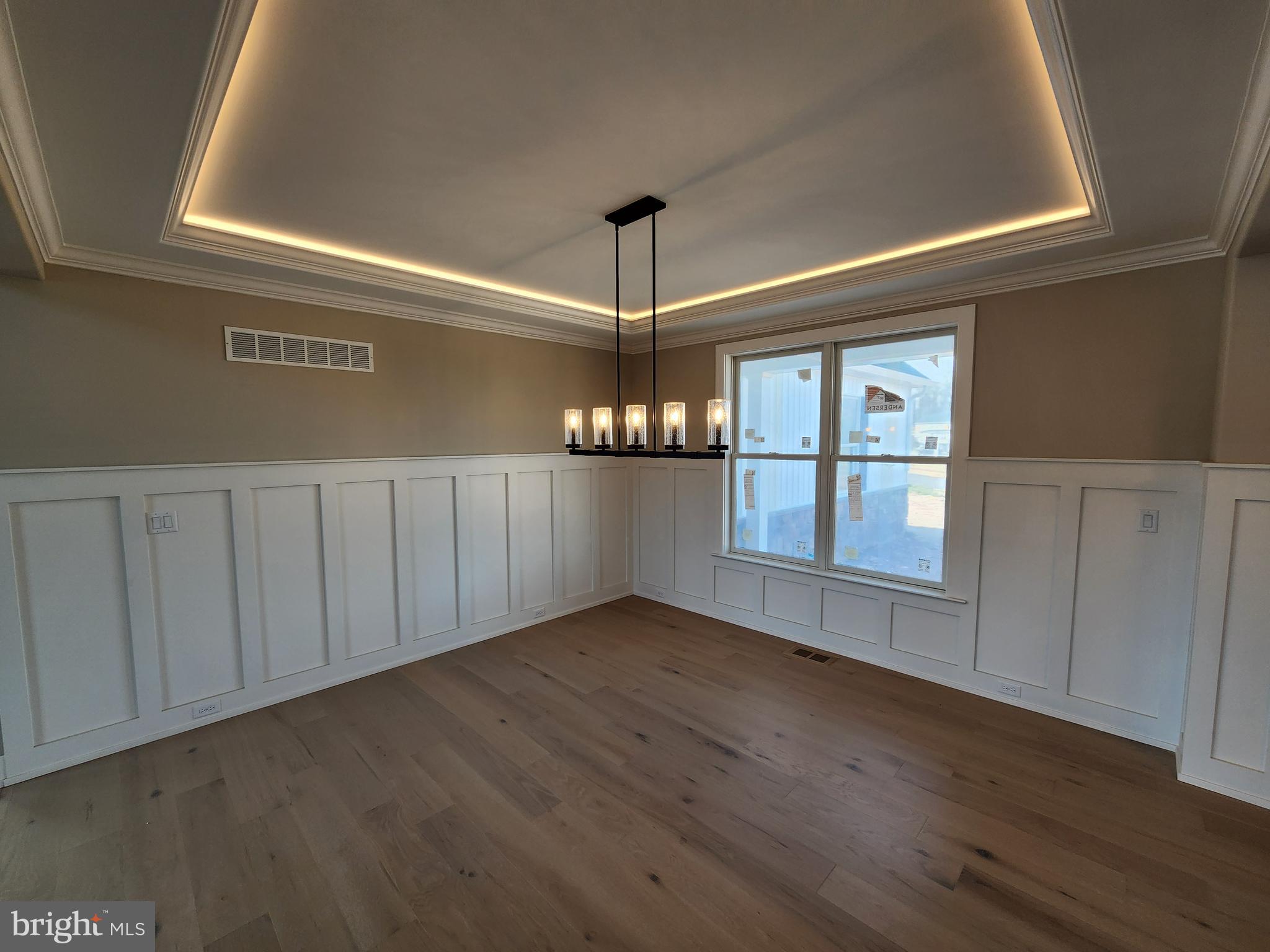 OAK HILL - Residential