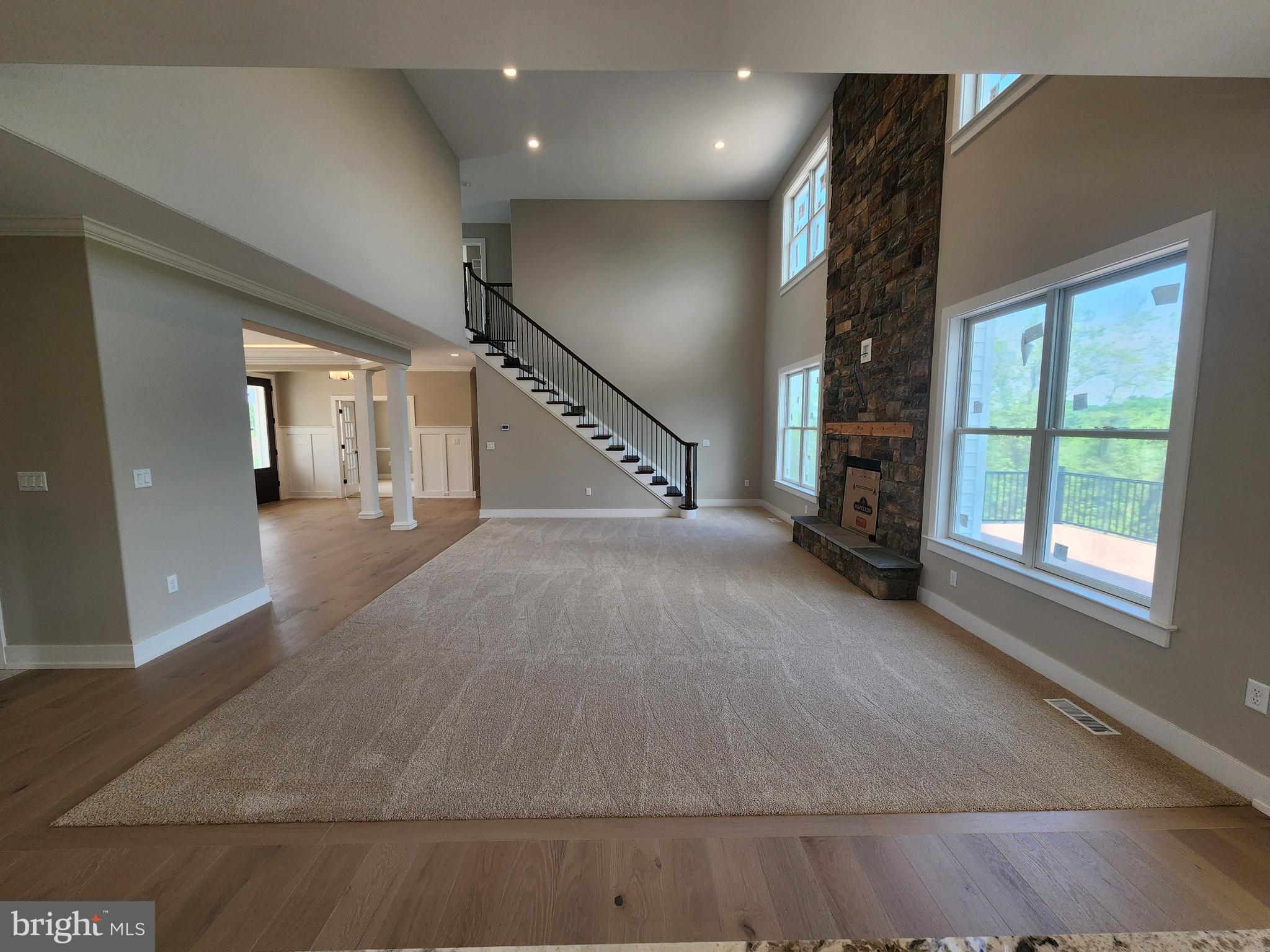 406 WILLOW OAK DRIVE