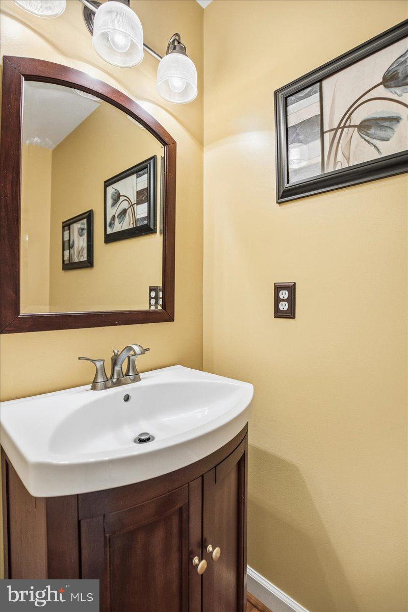 11215 DANCER COURT