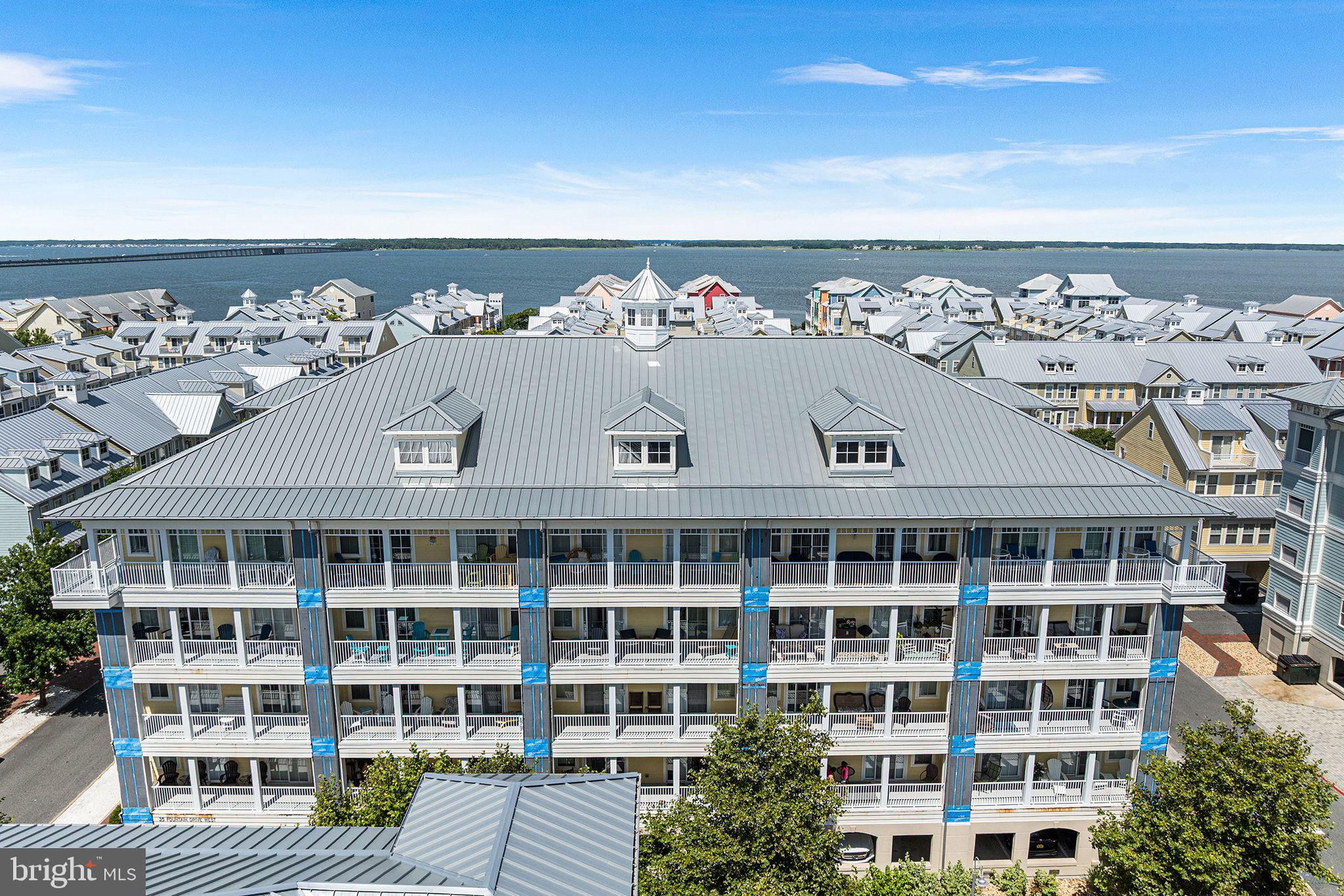 35 FOUNTAIN DRIVE W 2A