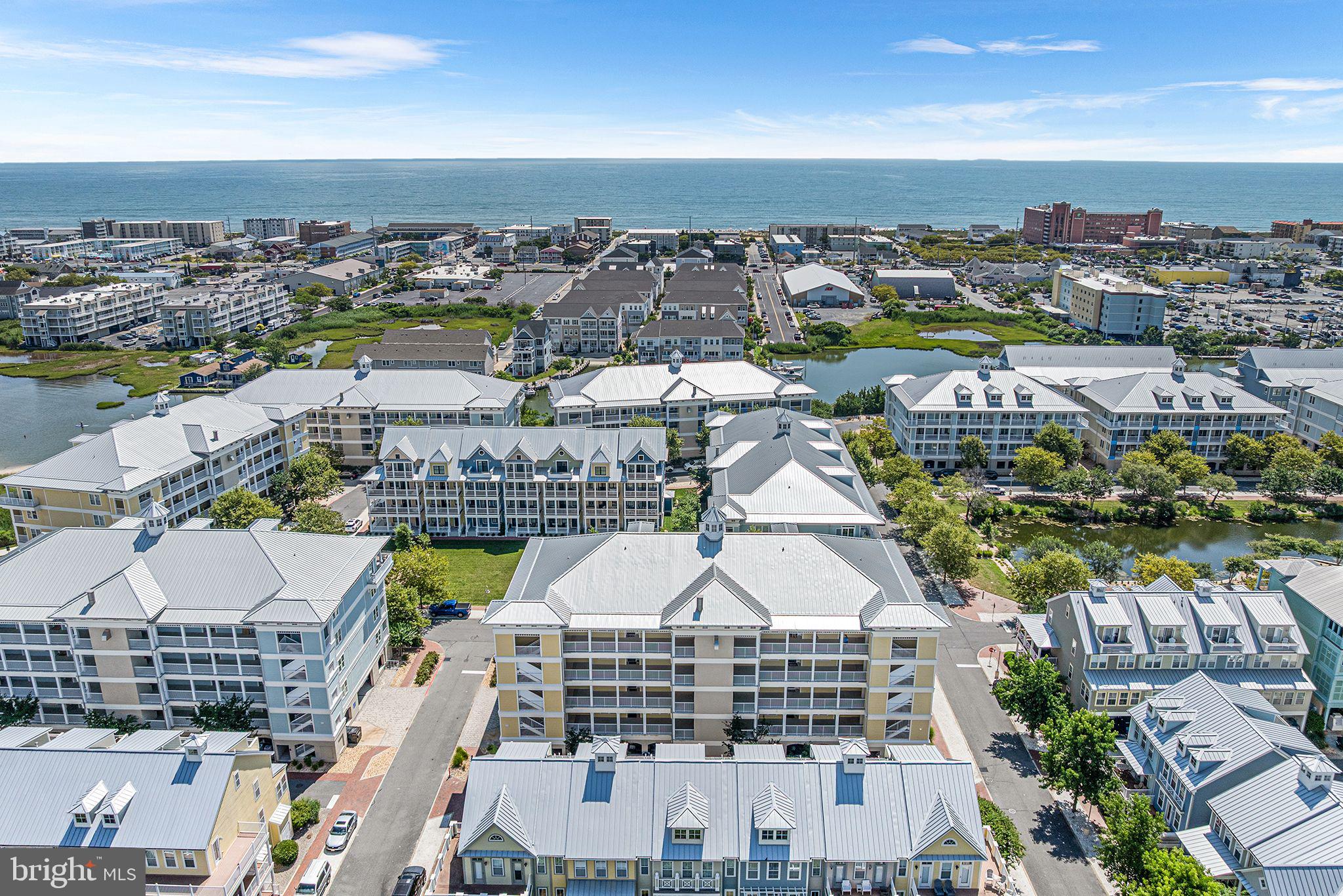 35 FOUNTAIN DRIVE W 2A