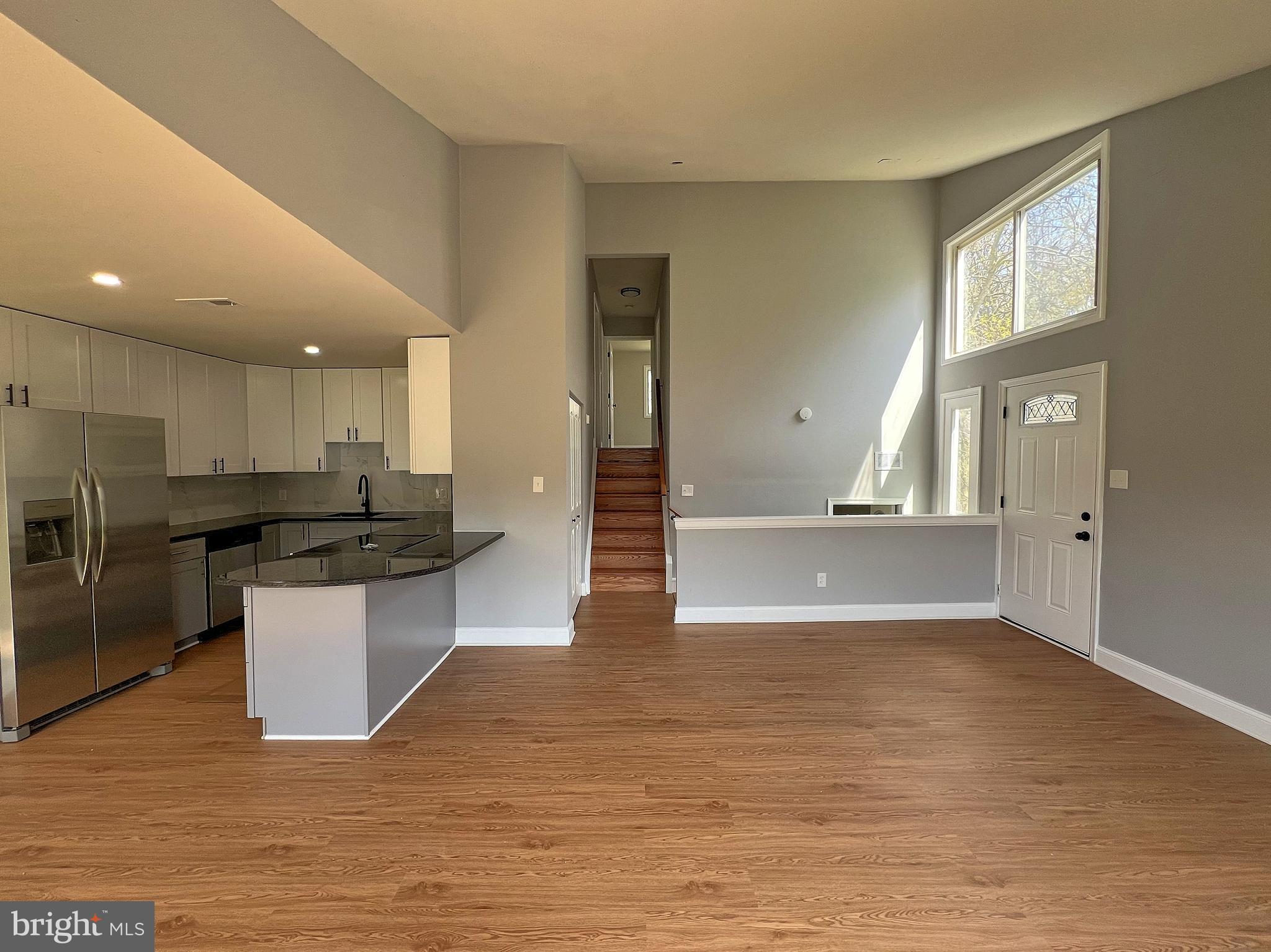 EDGEWATER VILLAGE - Residential