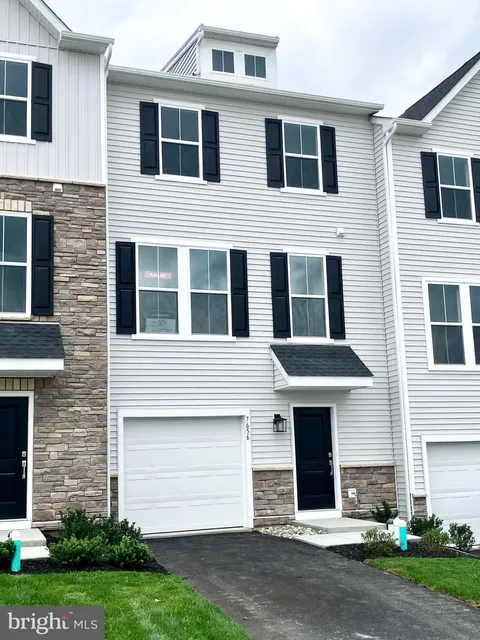 7656 Clayton Avenue, Coopersburg, PA MLS: PALH2011872