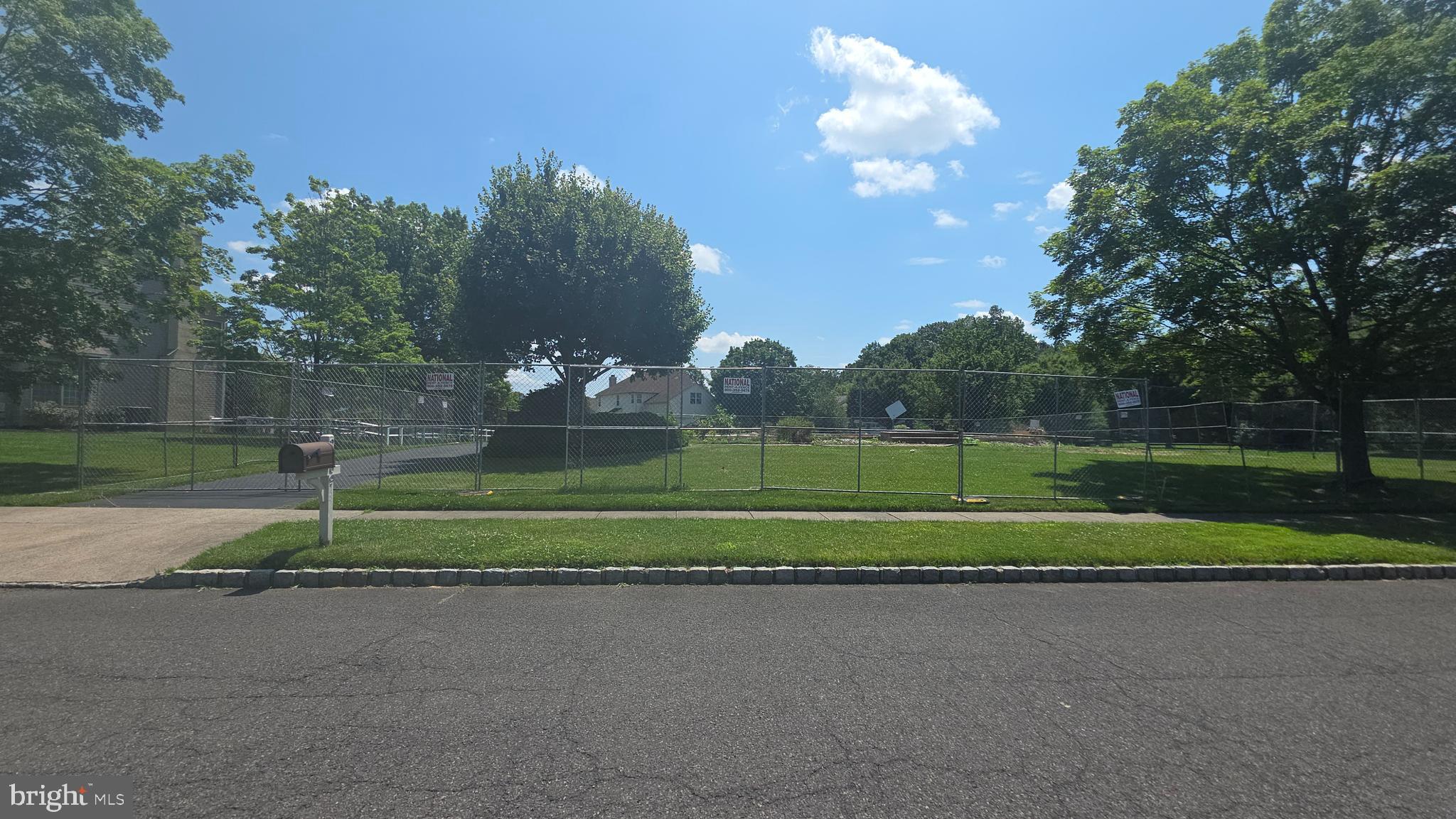 2069 FARMVIEW DRIVE
