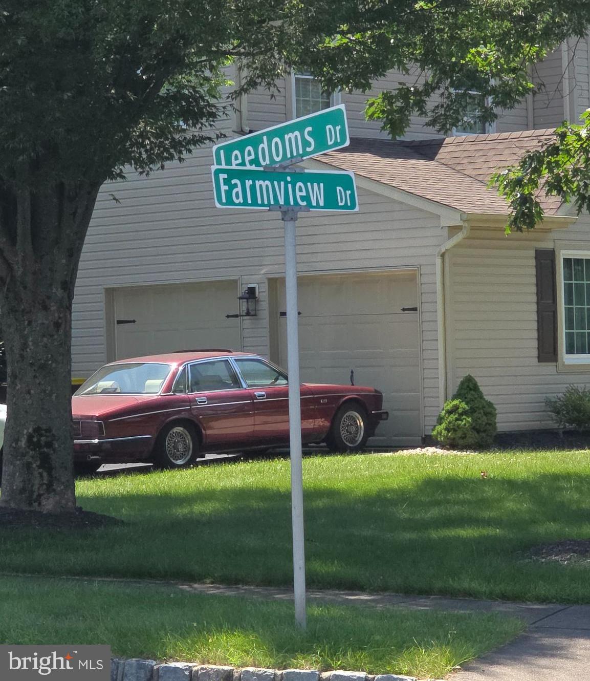 2069 FARMVIEW DRIVE