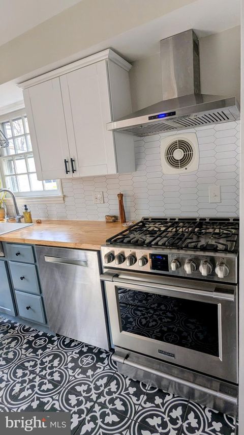 Tiny photo for 307 Valley Road, HAVERTOWN, PA 19083 (MLS # PADE2111910)