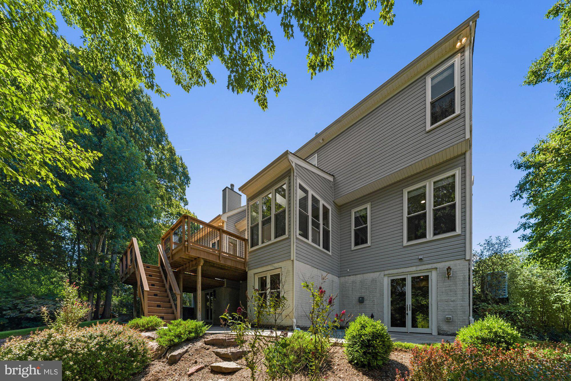 4909 FOX CREEK COURT