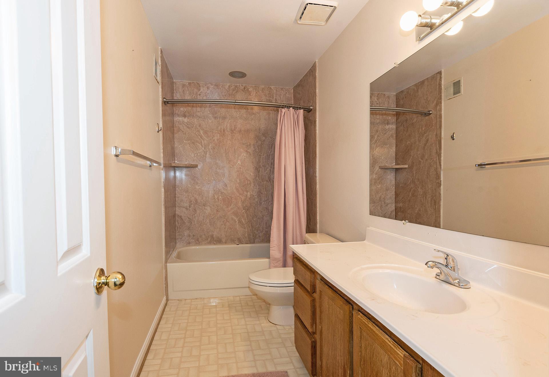 HIGHLAND MEADOWS-PLAT 5> - Residential