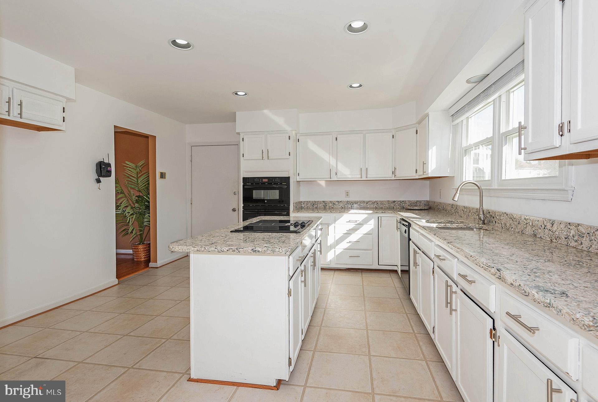 HIGHLAND MEADOWS-PLAT 5> - Residential