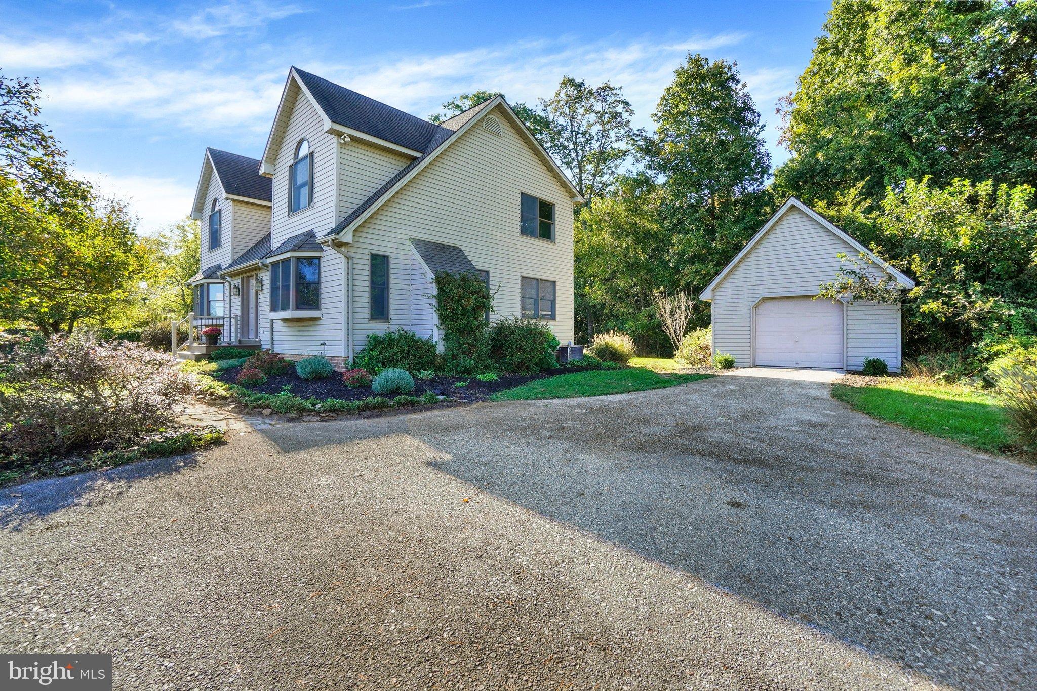 21720 W LIBERTY ROAD