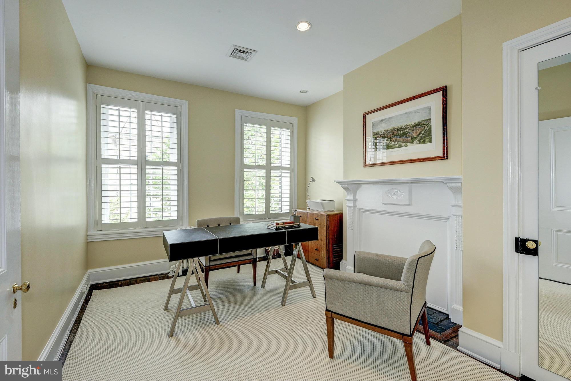 GEORGETOWN - Residential