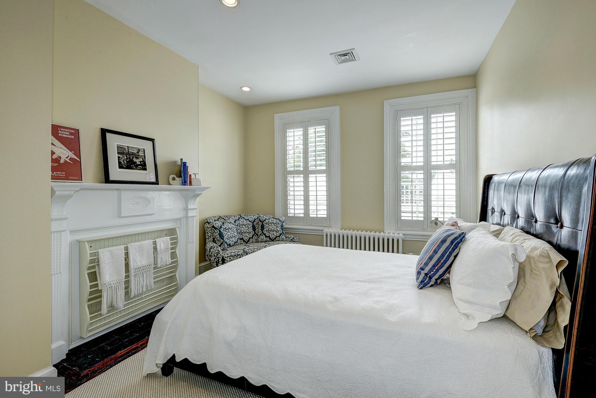 GEORGETOWN - Residential