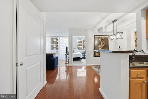 Condo For Sale - 880 N Pollard Street #322<br/> ARLINGTON, VA 22203
