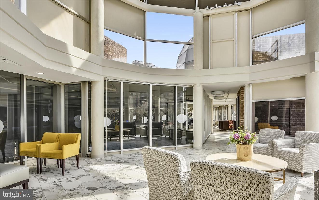 ROTONDA - Residential