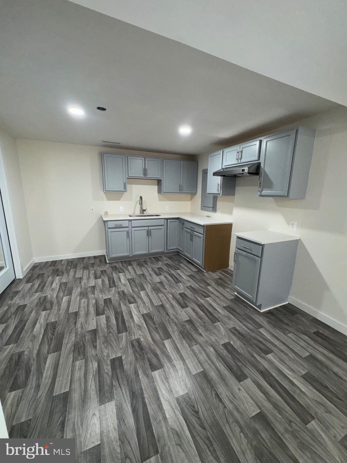 SURRY WOODS - Residential