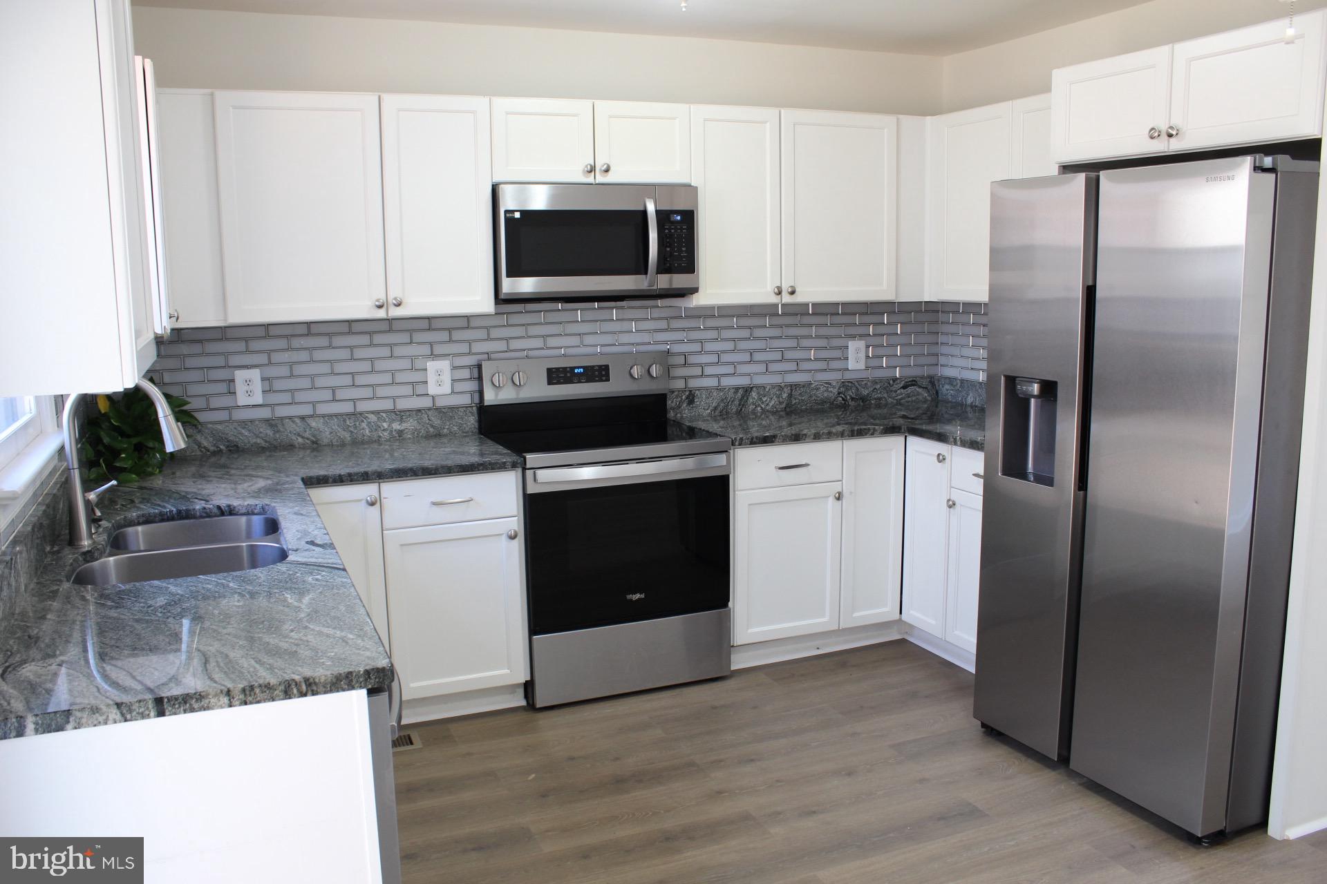 SURRY WOODS - Residential