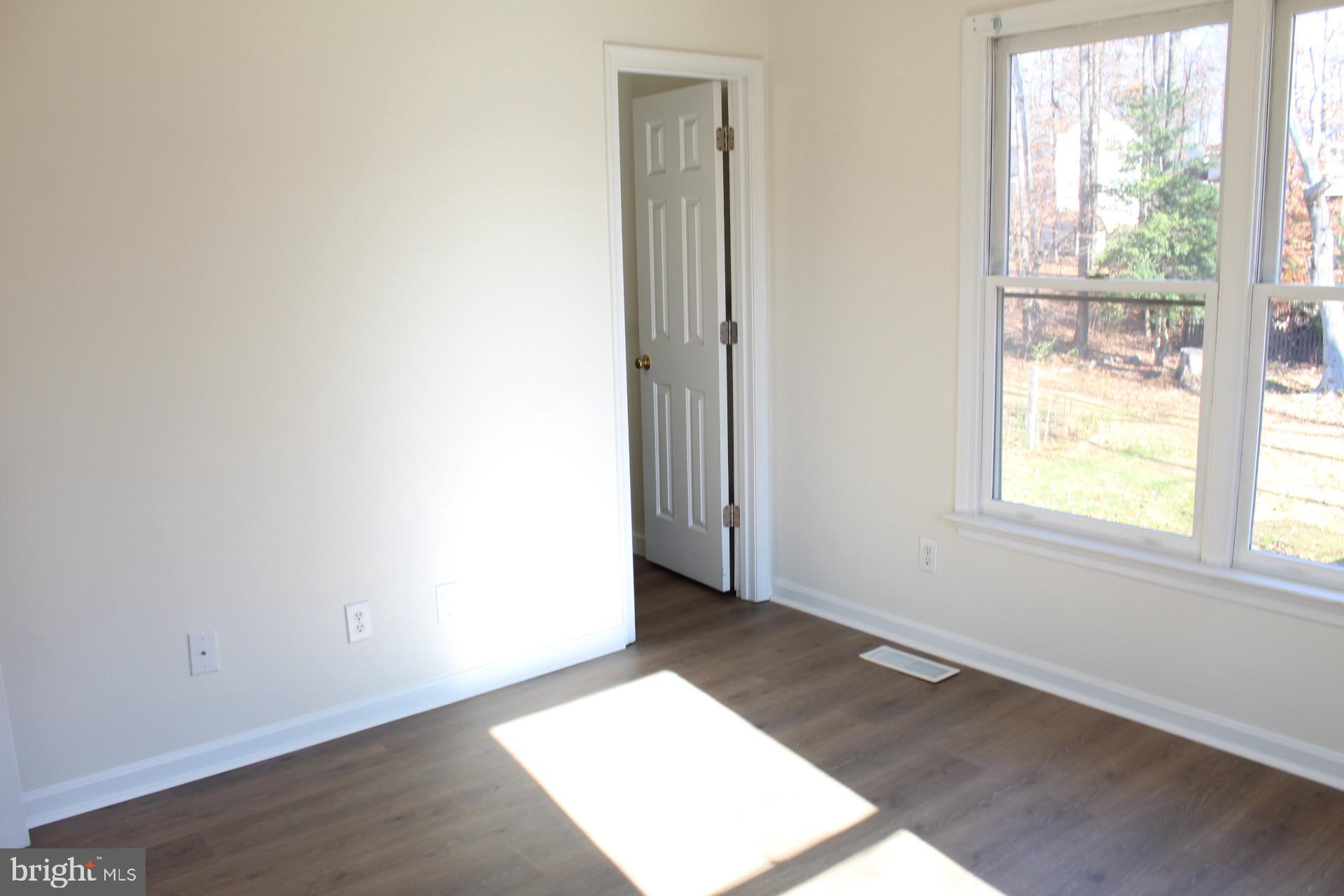 SURRY WOODS - Residential