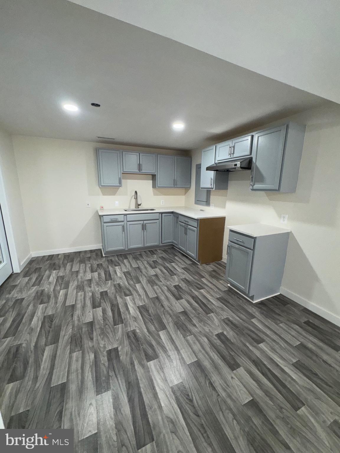 SURRY WOODS - Residential