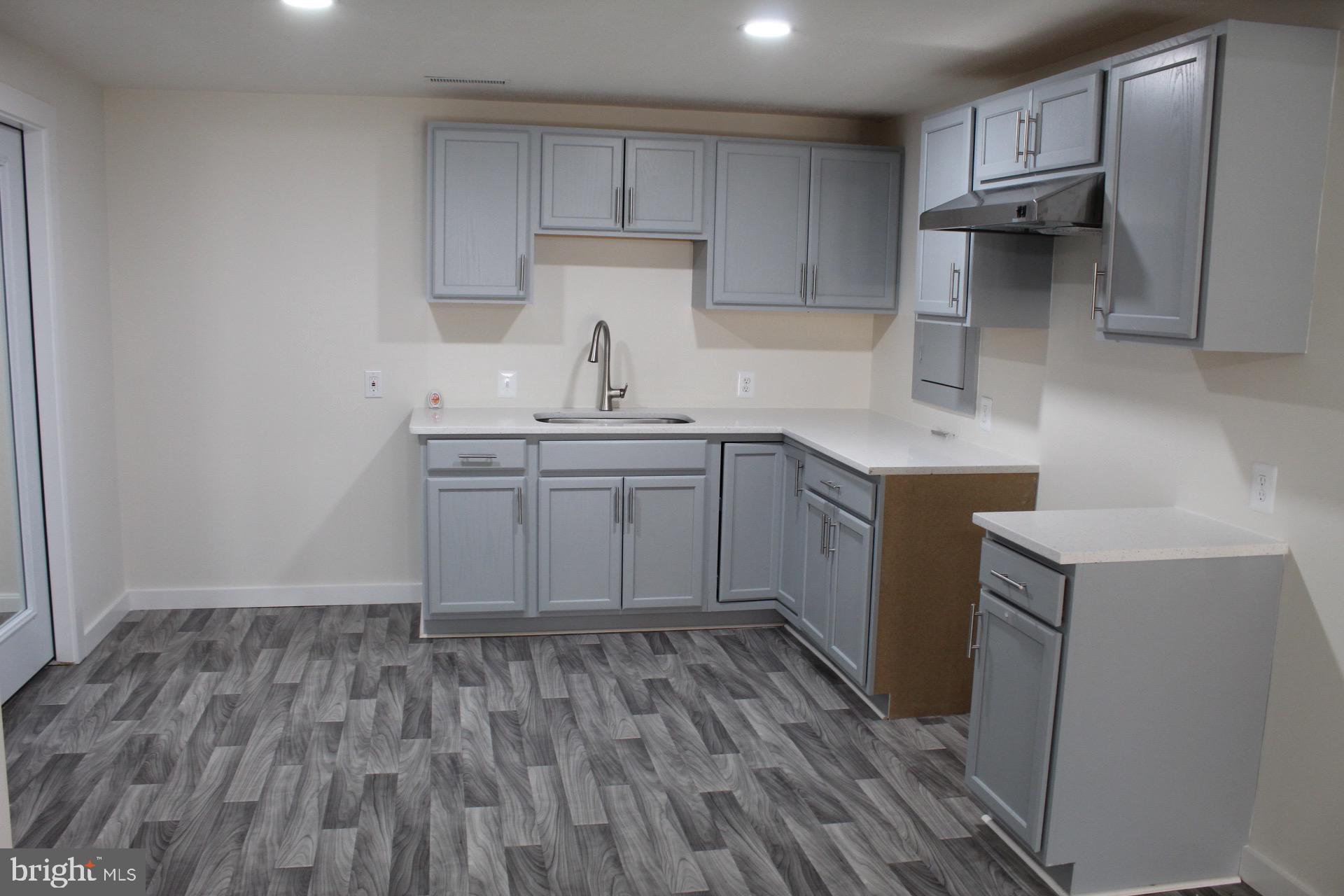 SURRY WOODS - Residential