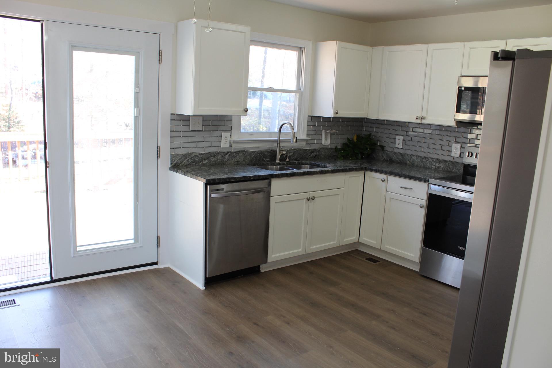 SURRY WOODS - Residential