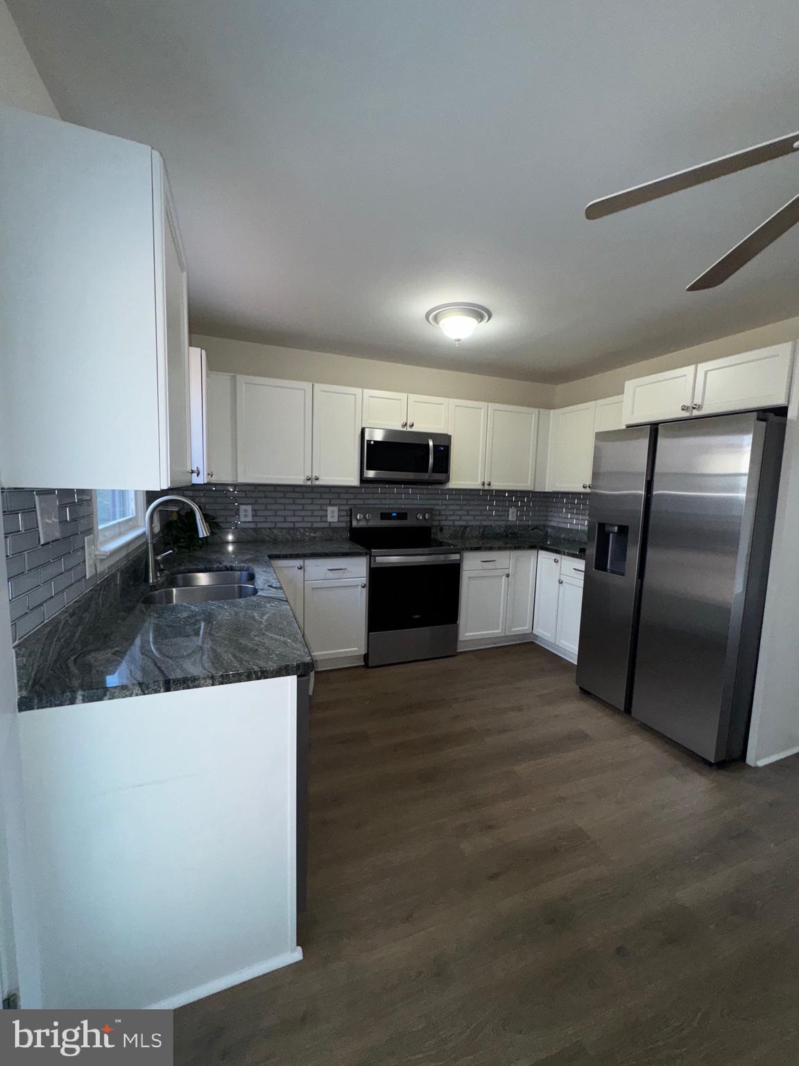 SURRY WOODS - Residential