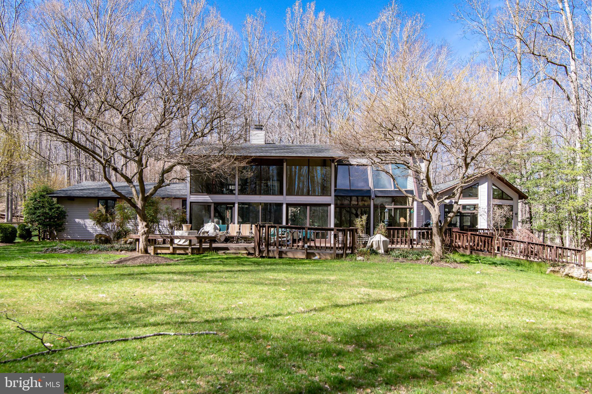 8305 PINYON PINE COURT