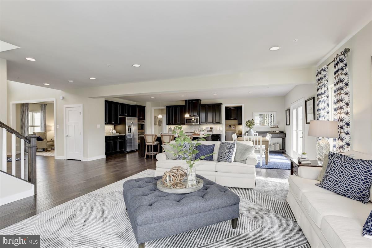 REGENTS GLEN - Residential