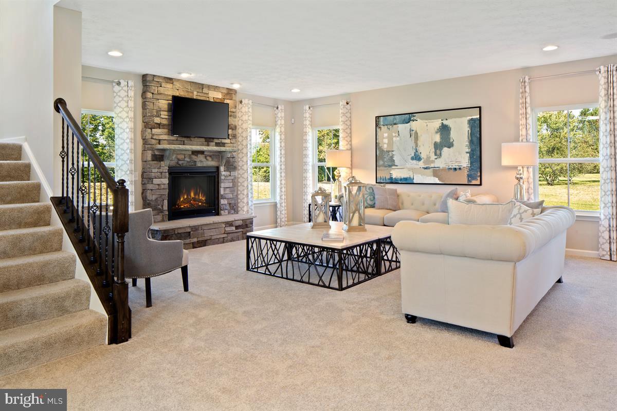 REGENTS GLEN - Residential