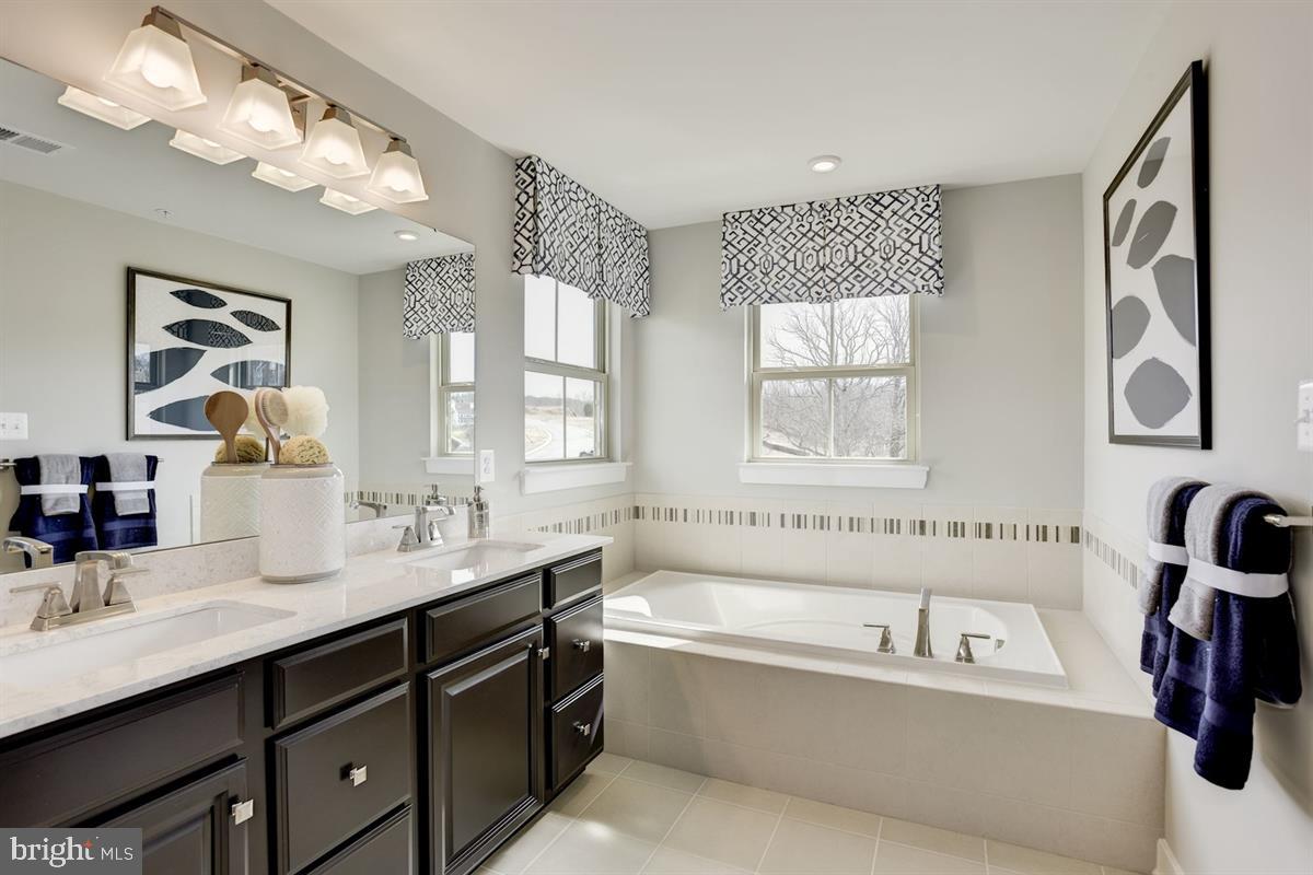 REGENTS GLEN - Residential