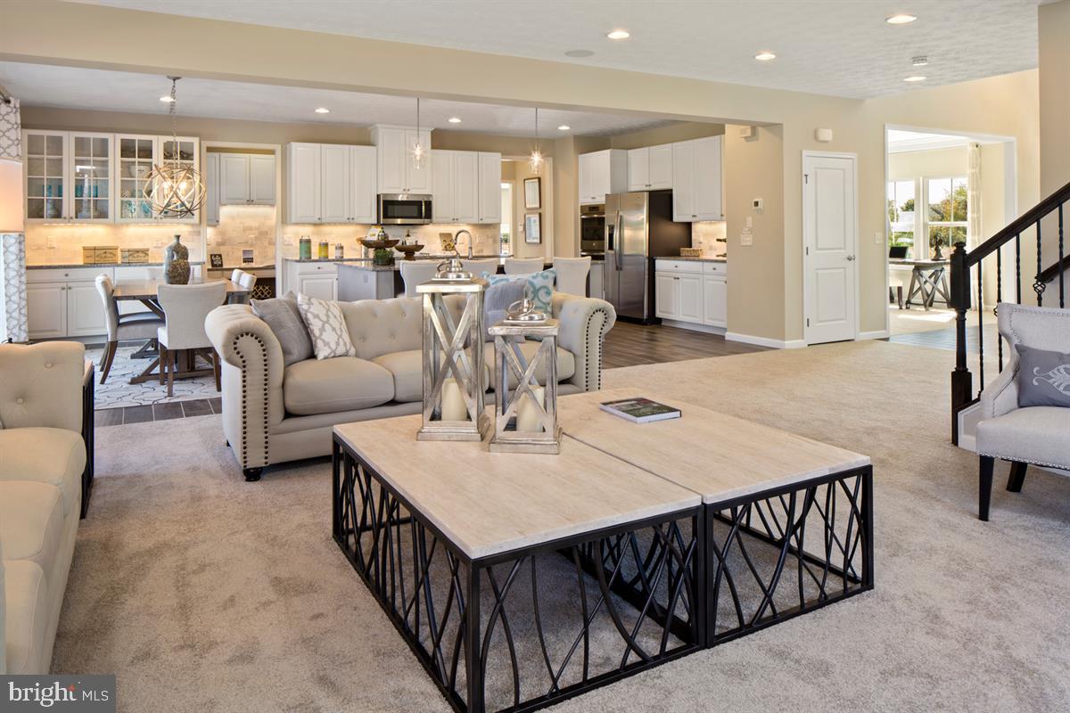 REGENTS GLEN - Residential