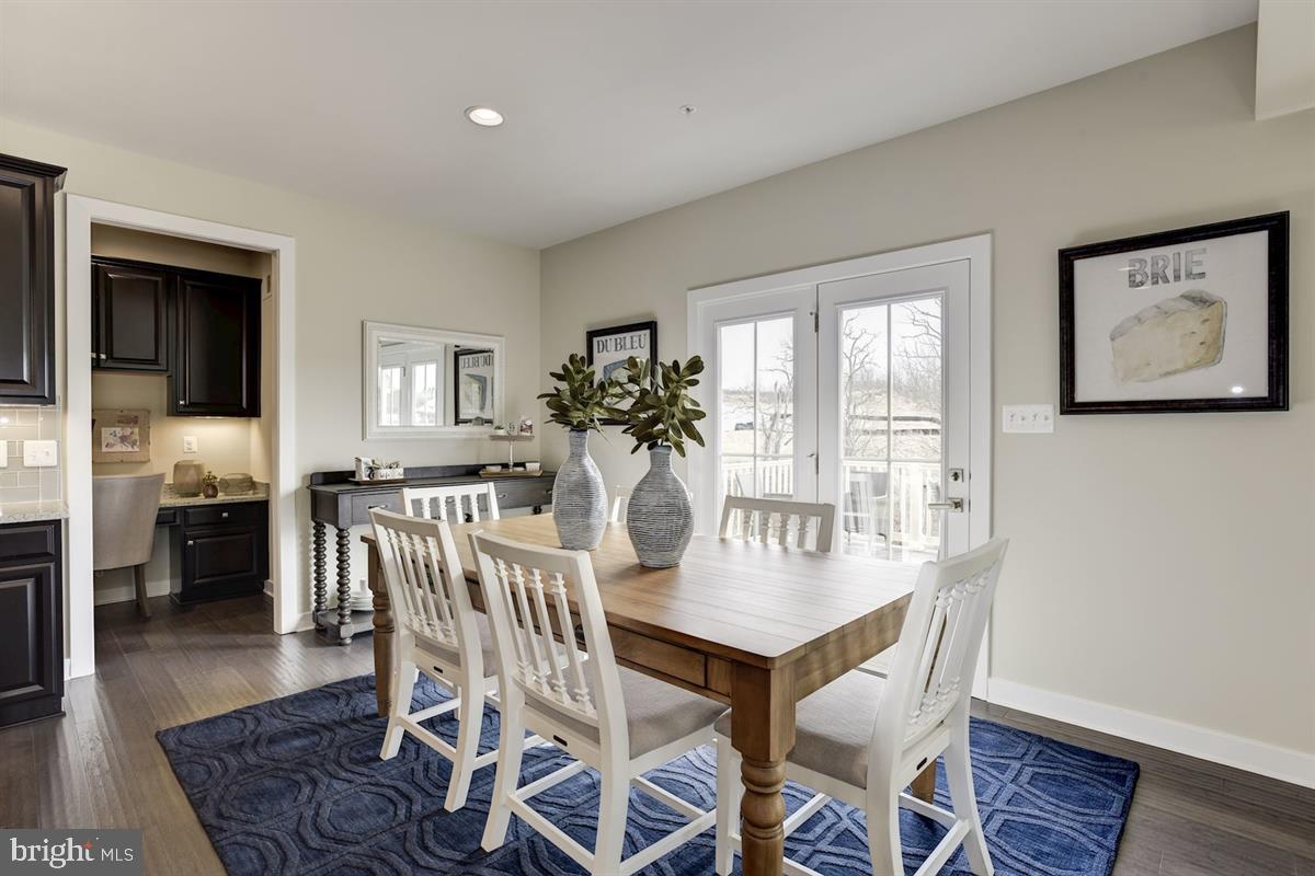 REGENTS GLEN - Residential