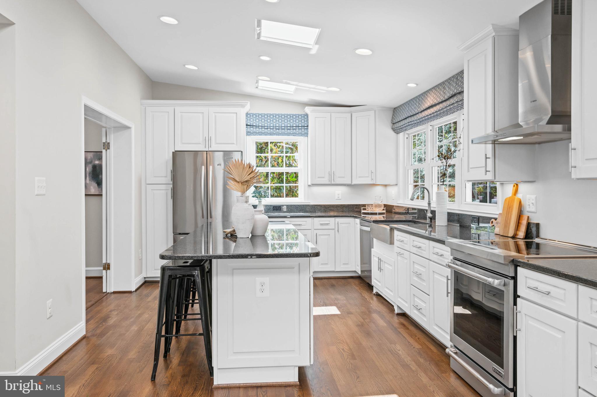 YORKTOWN VILLAGE - Residential