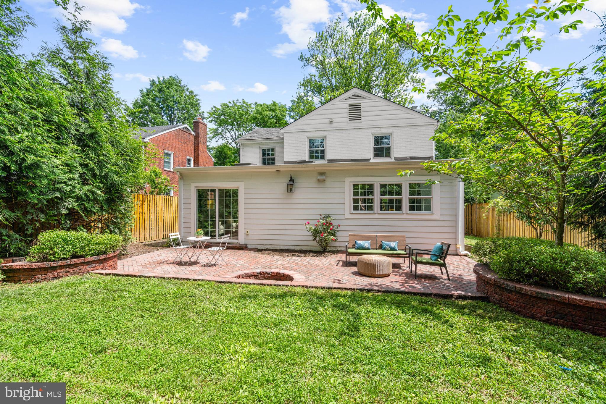 YORKTOWN VILLAGE - Residential