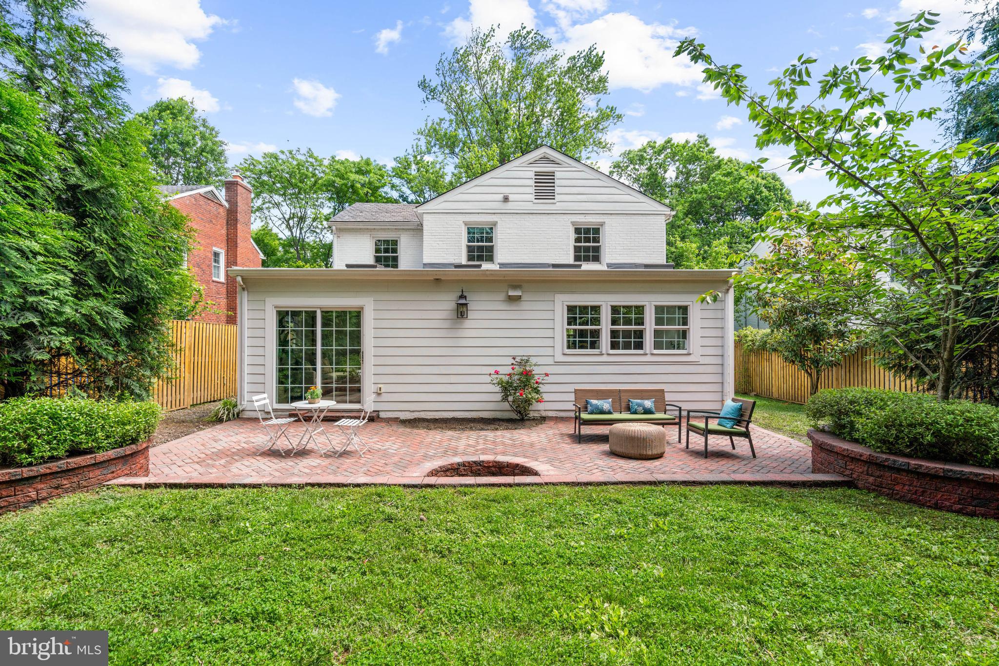 YORKTOWN VILLAGE - Residential