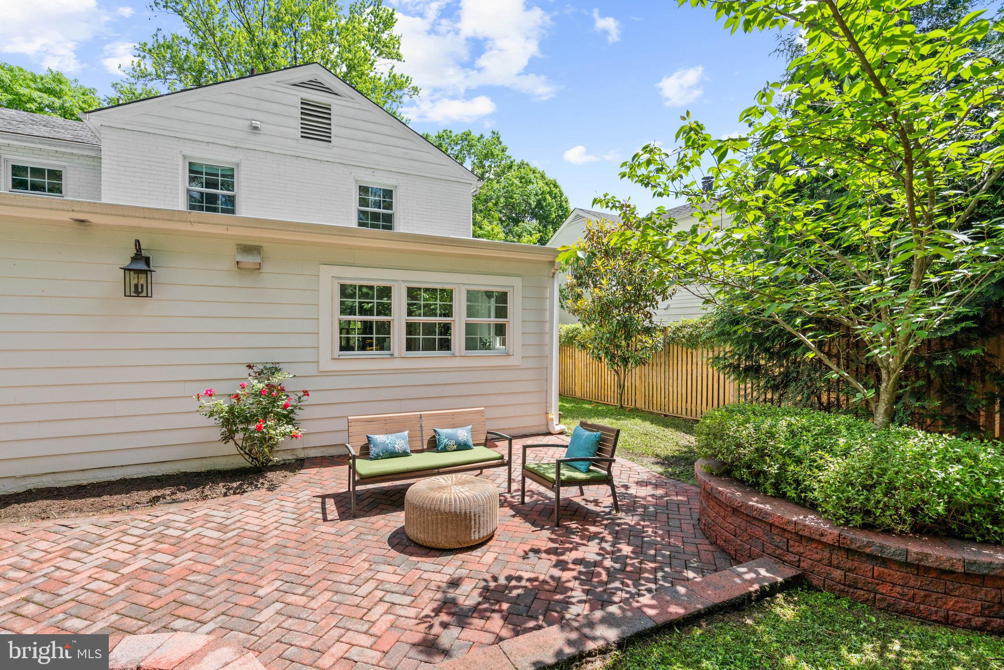 YORKTOWN VILLAGE - Residential