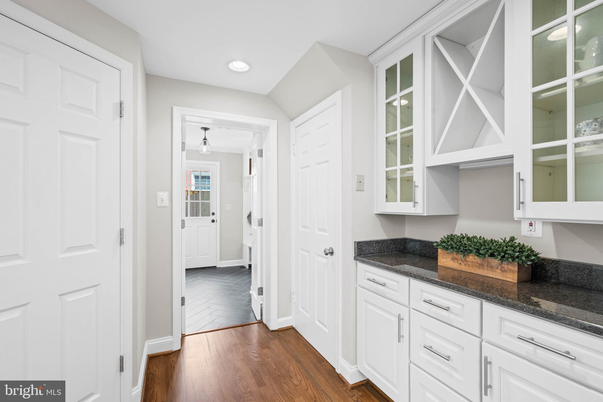 YORKTOWN VILLAGE - Residential