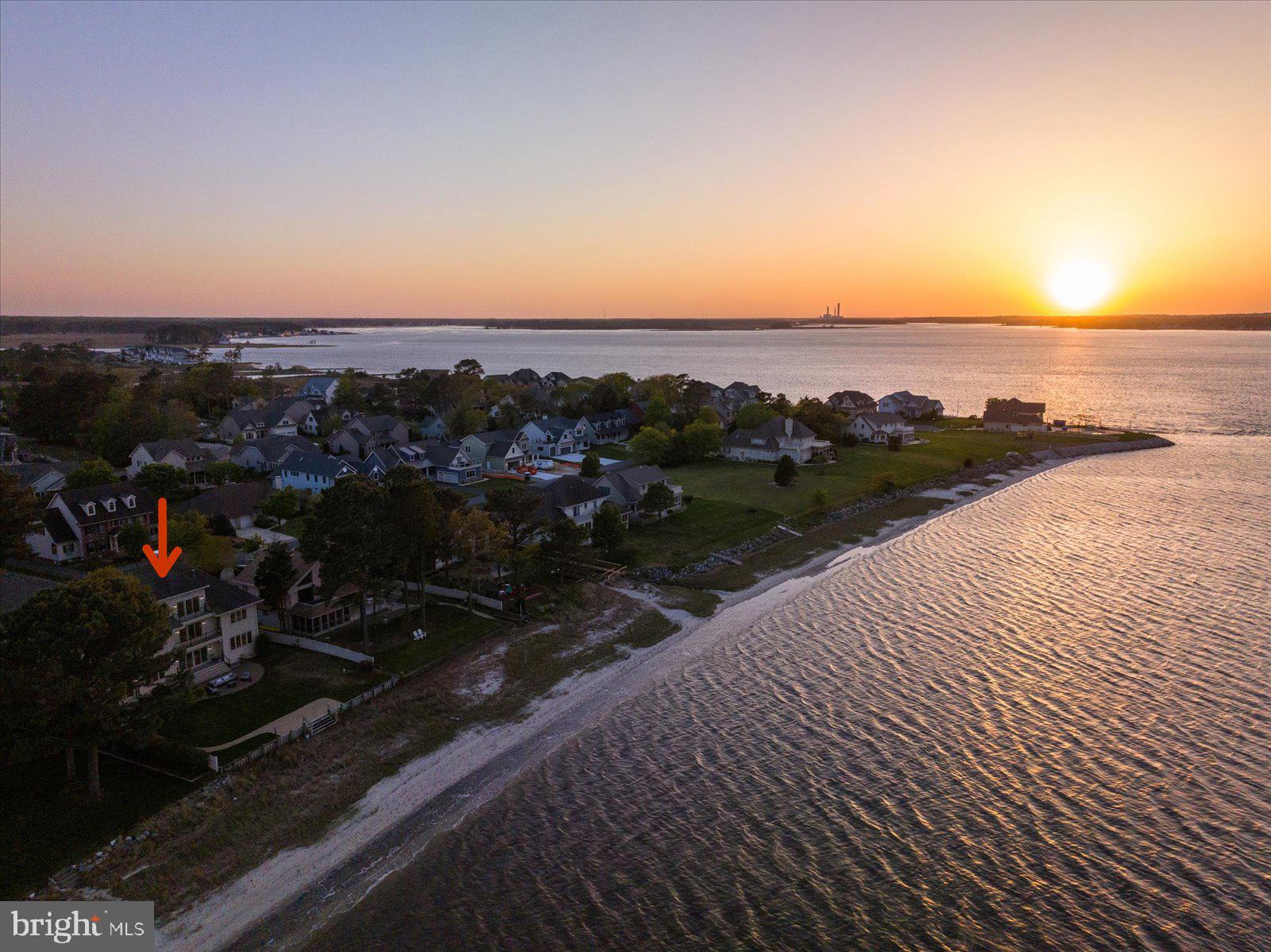 BAY COLONY - Residential