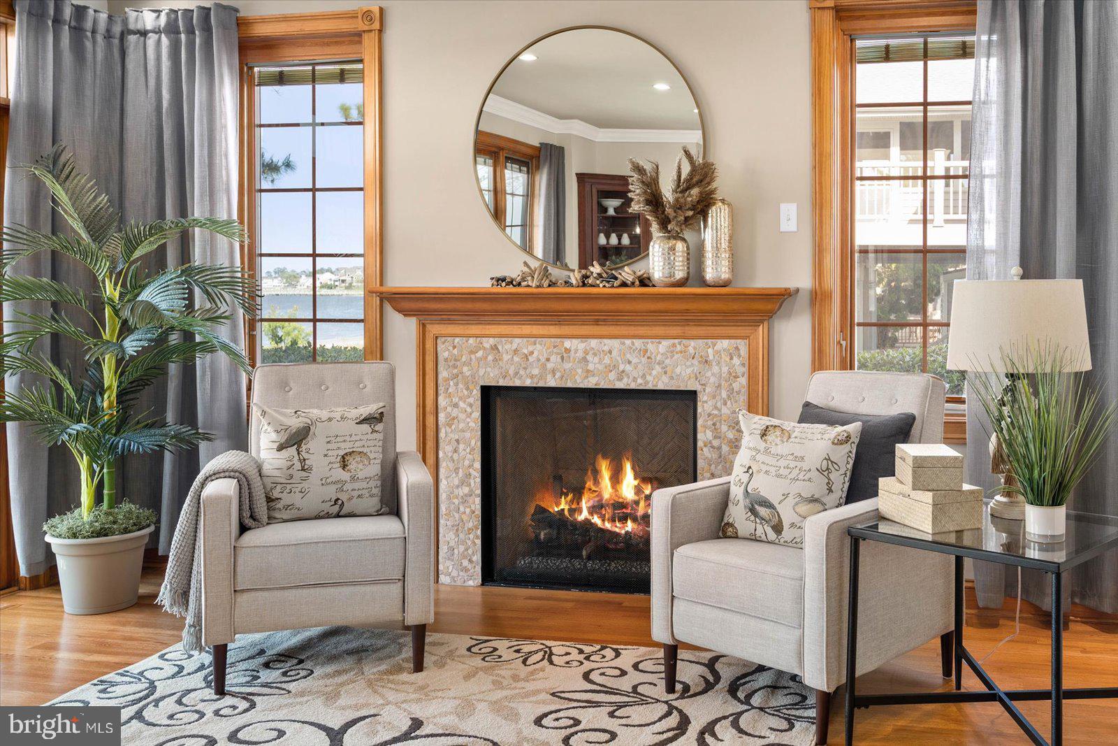 BAY COLONY - Residential