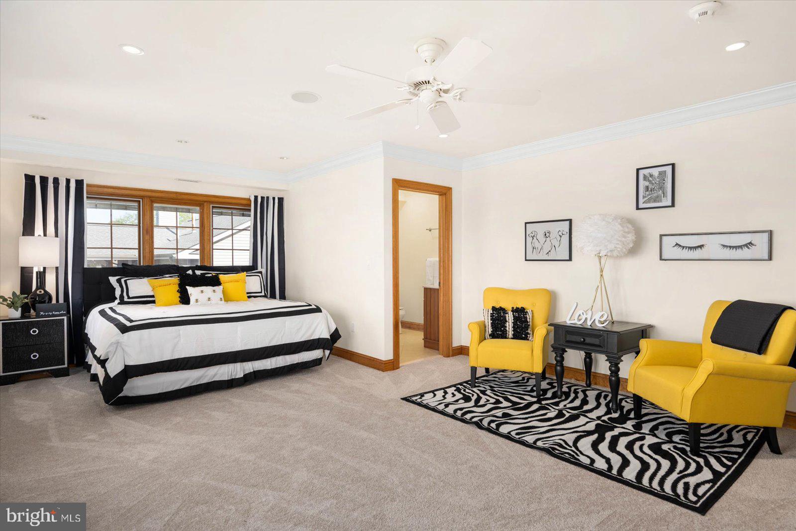 BAY COLONY - Residential