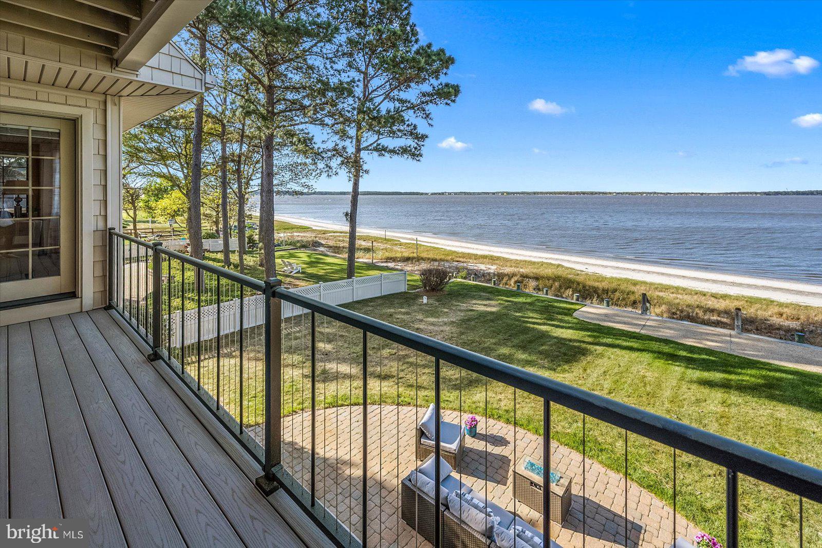 BAY COLONY - Residential