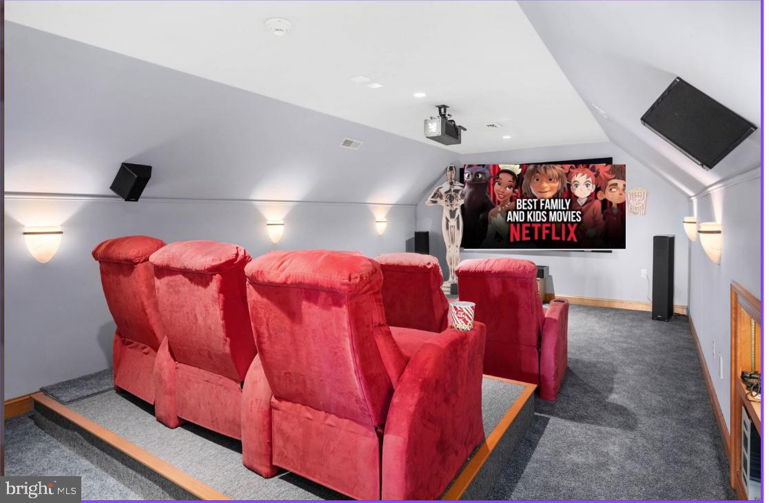 BAY COLONY - Residential