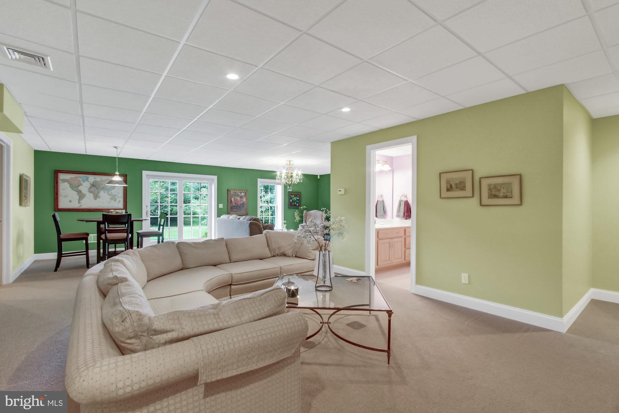 YORK TWP - Residential