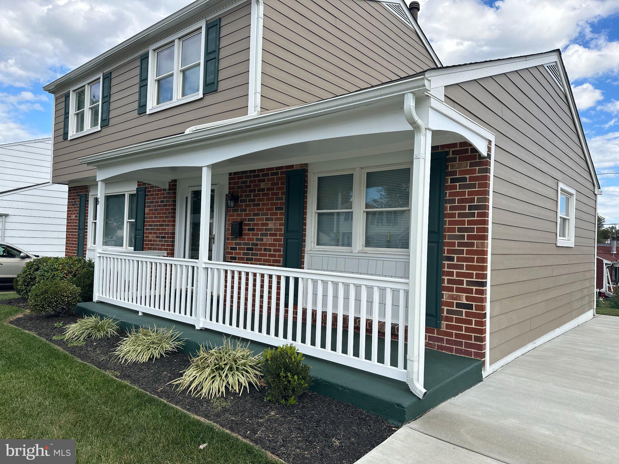 STRATFORD - Residential