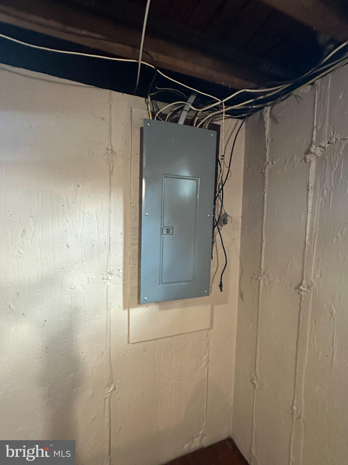 STRATFORD - Residential