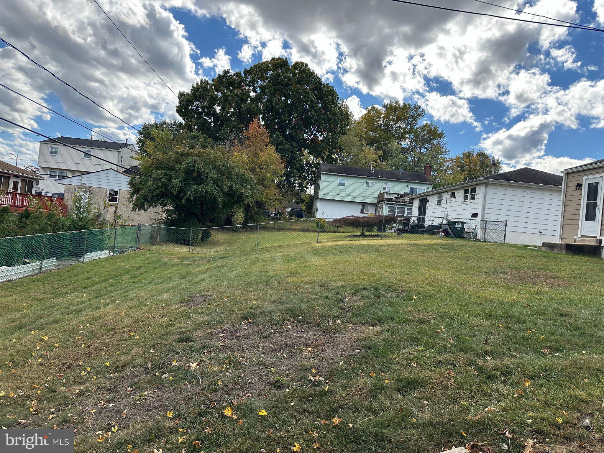 STRATFORD - Residential