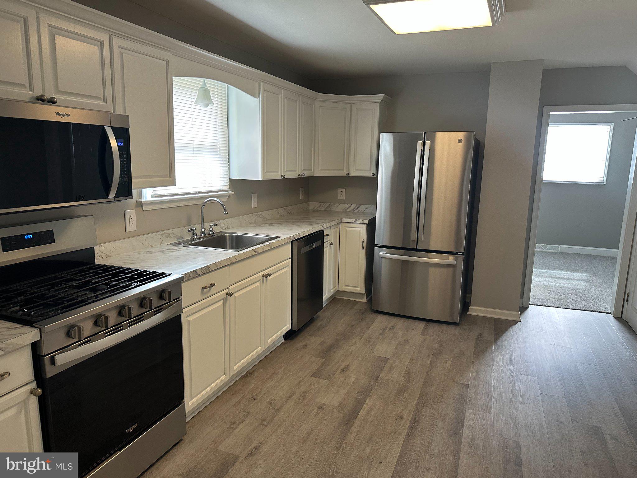 STRATFORD - Residential