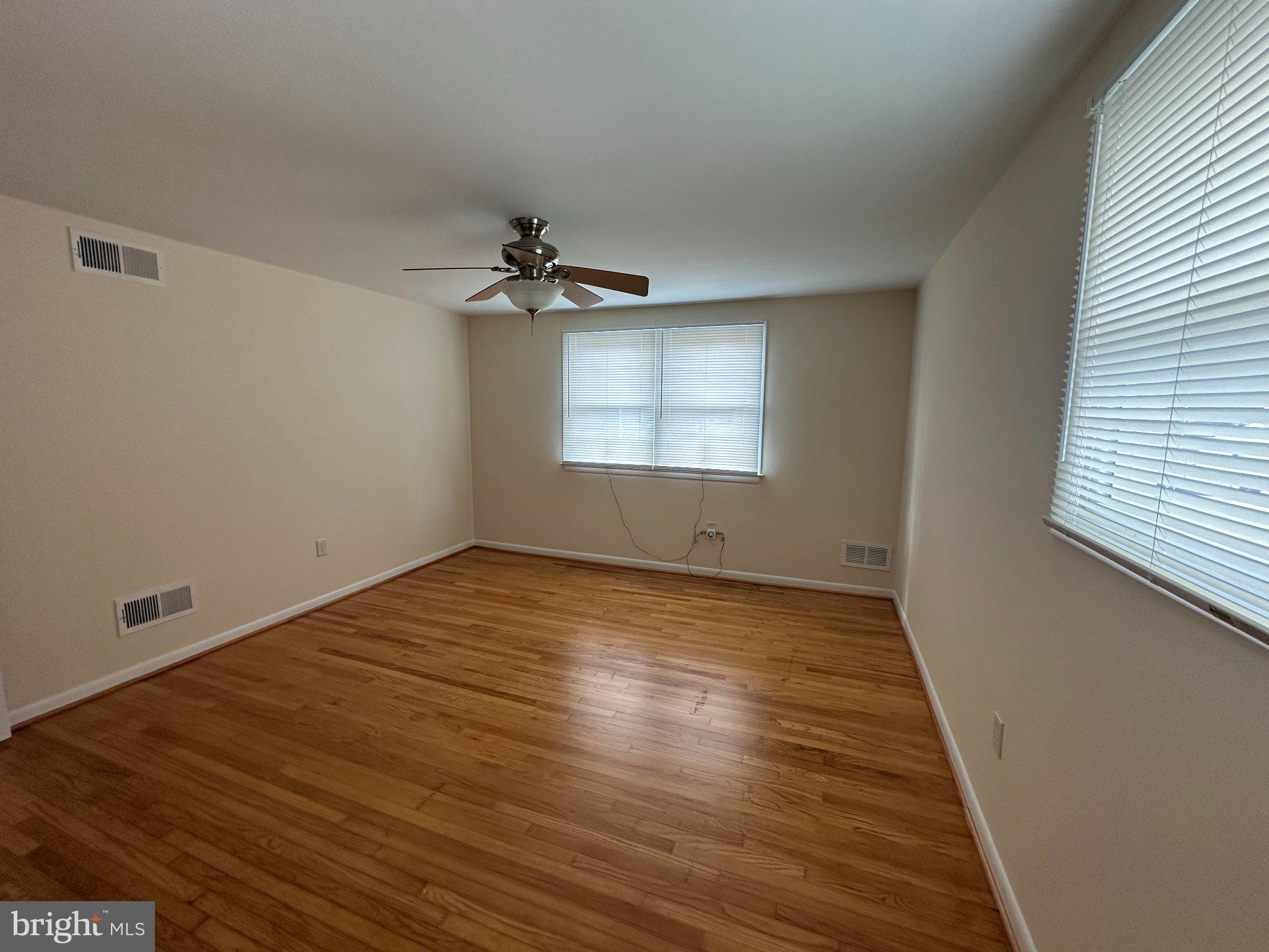 STRATFORD - Residential