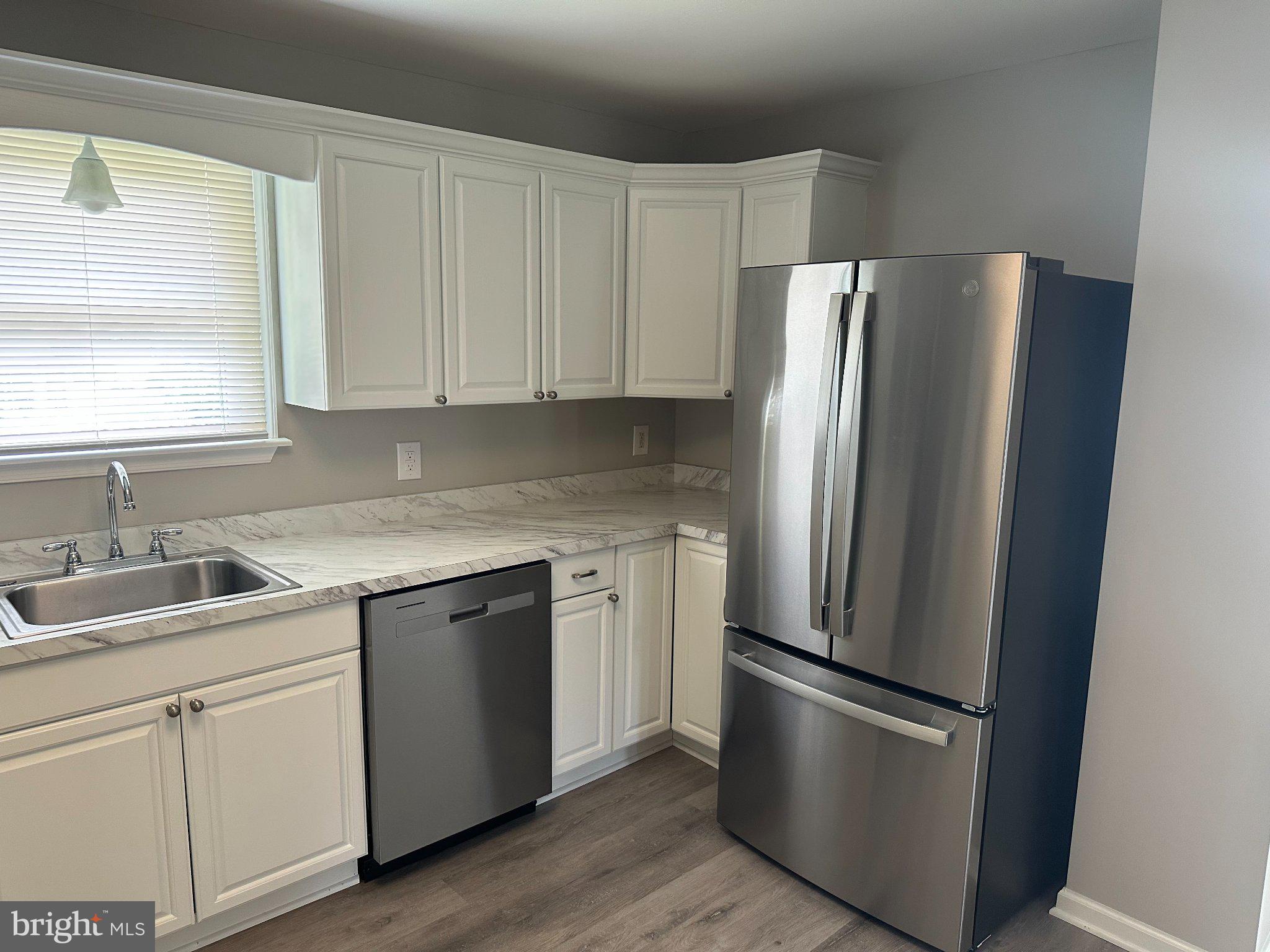 STRATFORD - Residential